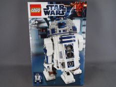 Lego, Star Wars - A boxed factory sealed 'Ultimate Collectors Series' Lego set #10225 'R2-D2' .