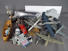 Unmarked Makers - A collection of built and part built plastic model kits mainly aircraft related