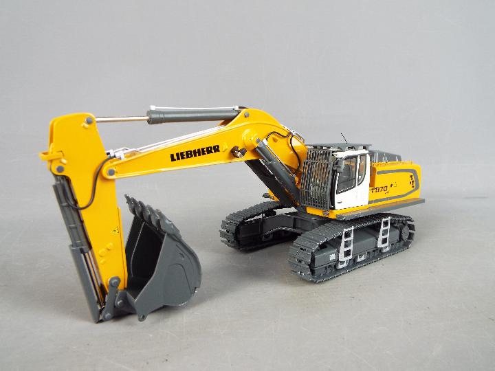 WSI - A boxed 1:50 scale diecast WSI #04-1047 Liebherr R970 SME Litronic Hydraulic Excavator. - Image 3 of 3