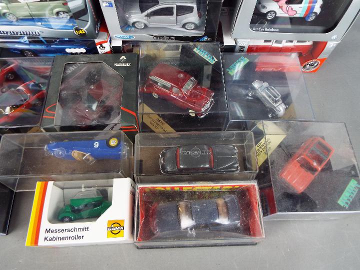 Crarama, Welly, Vitesse, Jada, Saico, Others - Over 20 diecast model cars in various scales. - Image 3 of 3