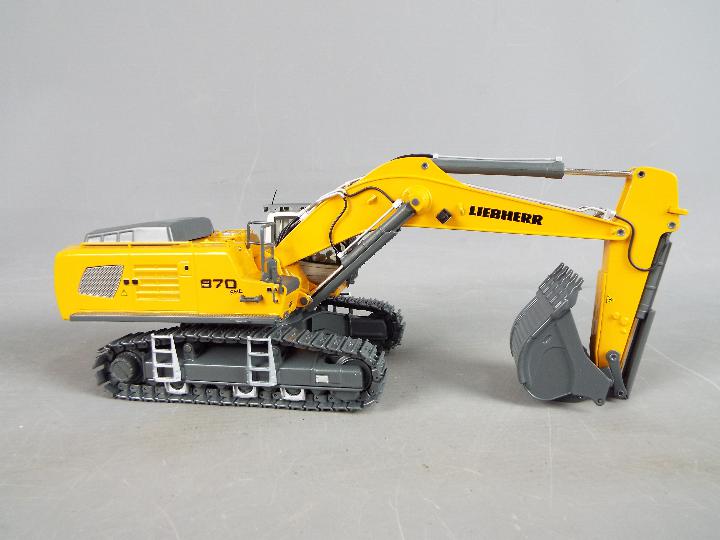 WSI - A boxed 1:50 scale diecast WSI #04-1047 Liebherr R970 SME Litronic Hydraulic Excavator. - Image 2 of 3