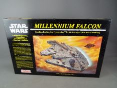 Star Wars - a Joy Kits Labo Fine Molds Star Wars Millennium Flacon Corellian Engineering