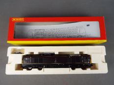 Hornby - an OO gauge class 67 Bo-Bo diesel locomotive DCC Ready EWS 'Queens Messenger' op no 67005