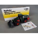 NZG - A boxed diecast 1:50 scale NZG #689 Liebherr L586 2 Plus 2 Radlader Wheel Loader.