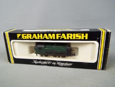 Graham Farish - A boxed Graham Farish #1104 Pannier Class Tank Engine Op.No.9400 in GWR Livery.