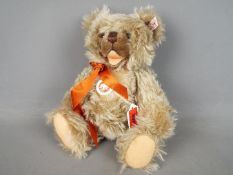 Steiff - Zotty Teddy Bear, caramel tipped mohair, 28cm (h),