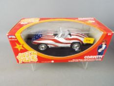 Austin Powers - a 1:18 scale diecast model Corvetteby Joyride,