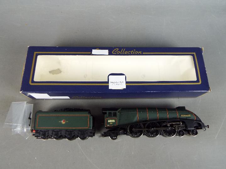 Hornby - A boxed Hornby OO gauge R2266A Class A4 4-6-2 steam locomotive and tender, Op.No.