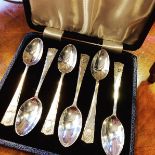 CASED SET SOLID SILVER HALLMARKED TEA SPOONS CORONATION 1911