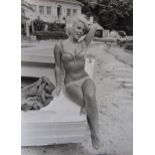 ADULT GLAMOUR - TRICIA HUGHES FROM AUSTRALIA 1967 PRESS PHOTOGRAPH