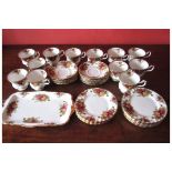 ROYAL ALBERT OLD COUNTRY ROSES PART TEA SET FOR 12