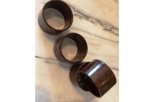 1930s BAKELITE NAPKIN RINGS SET OF 4