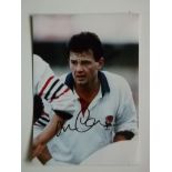 RUGBY UNION - ORIGINAL AUTOGRAPHED PRESS PHOTO OF WILL CARLING