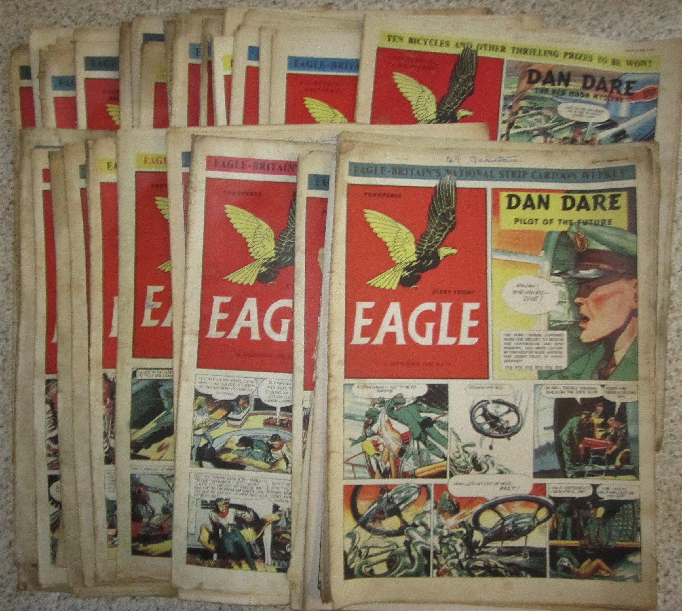 COMICS - EAGLE 1950 - 1952 X 43