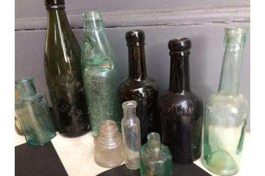 COLLECTION OF ANTIQUE BOTTLES INC COD BOTTLE ETC