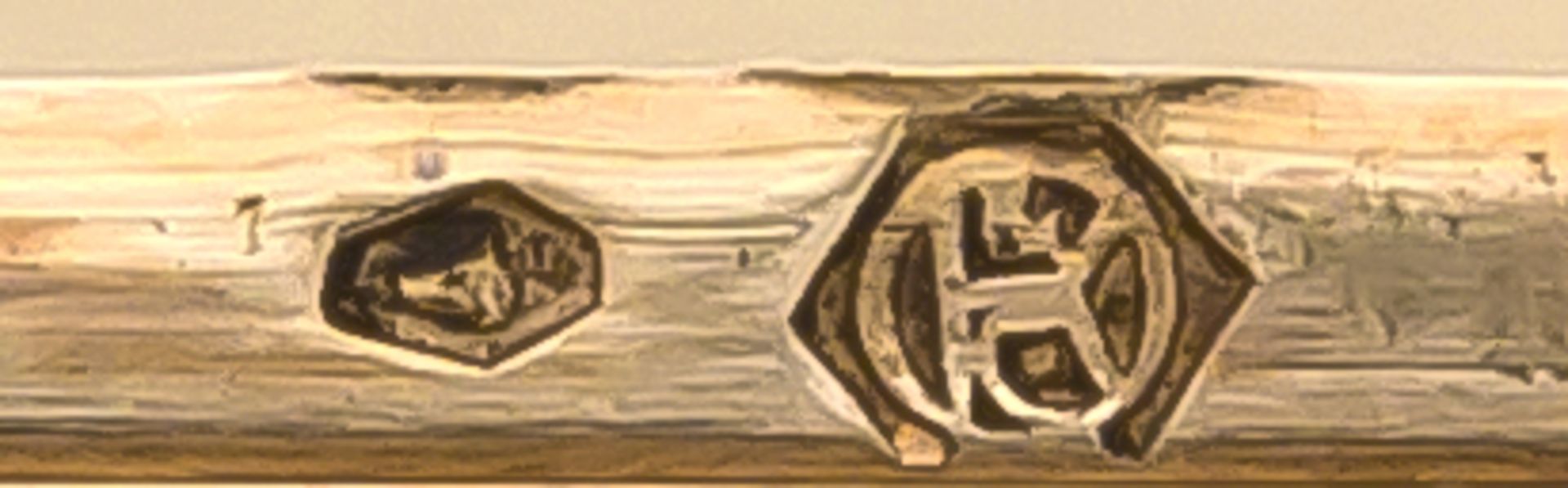 Flache Deckeldose, Österreich Anfang 19. Jh. Elfenbein, rechteckige Form mit abgeschrägtenEcken, auf - Bild 3 aus 3