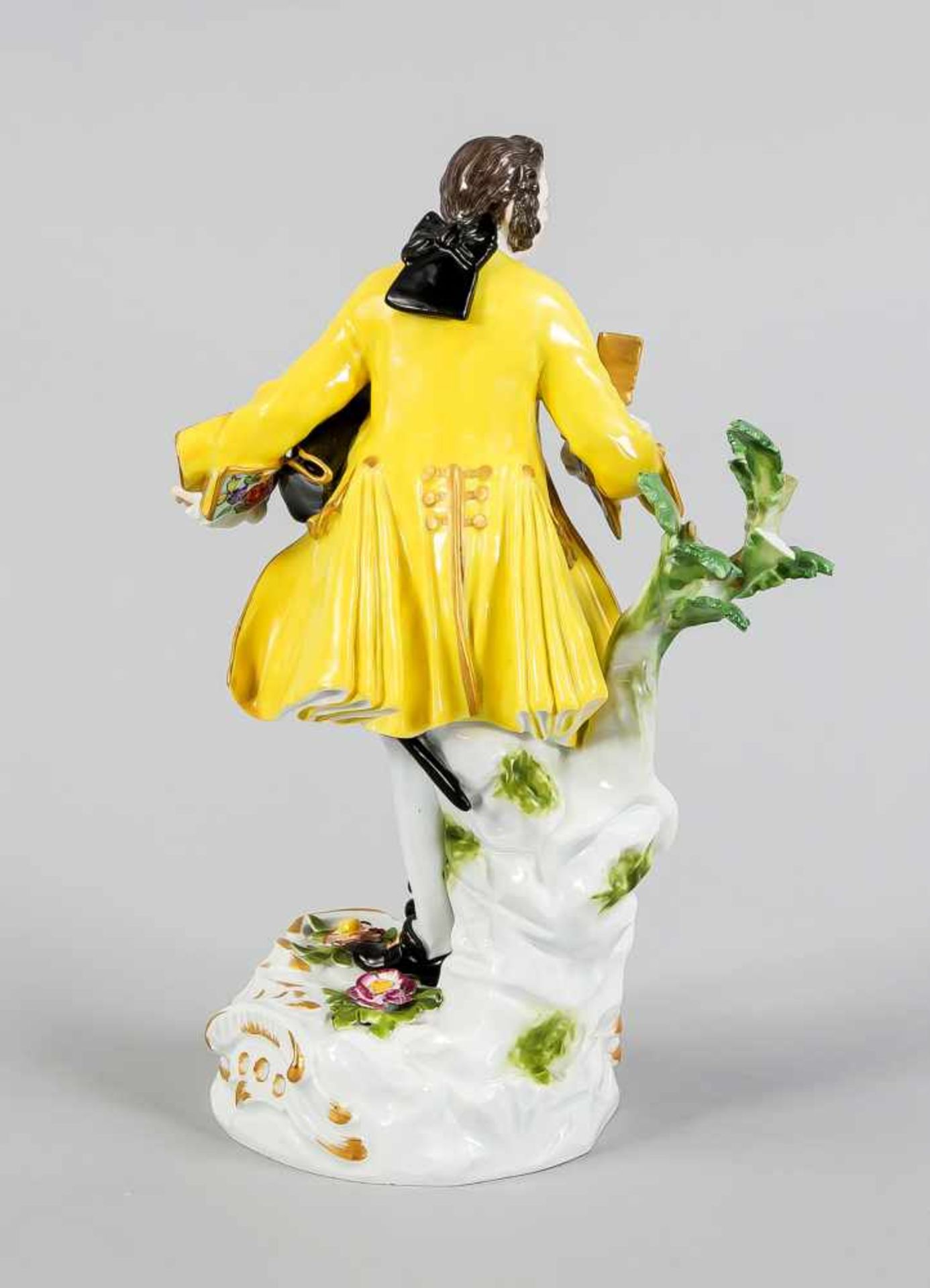 Kavalier mit Tabatiere. Meissen, 1. Wahl. Entwurf Johann Joachim Kaendler, um 1750.Ausformung - Bild 2 aus 2