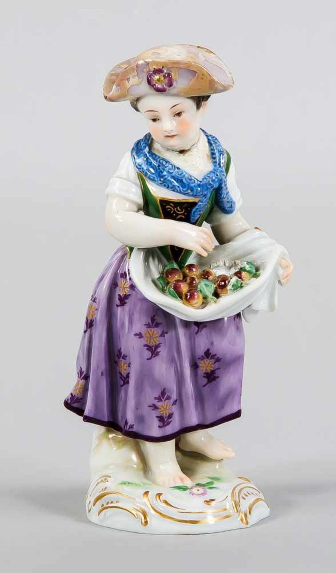 Gärtnerkind mit Obstkorb. Meissen, 1. Wahl. Entwurf Johann Joachim Kaendler, 18. Jh.Ausformung