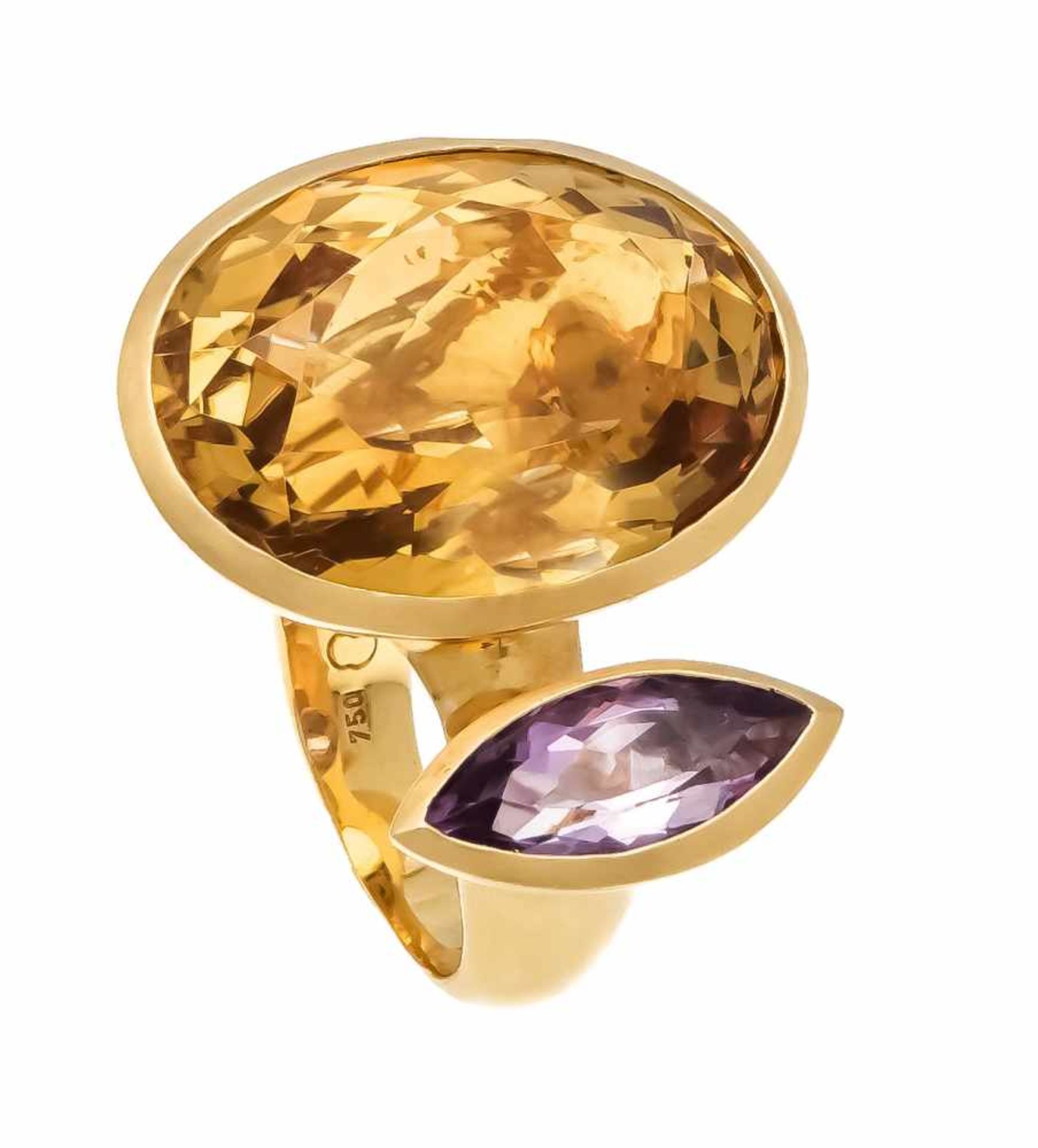 Citrin-Amethyst-Ring GG 750/000 Goldschmiedearbeit mit einem oval fac. Citrin 28 x 20 mmund einem