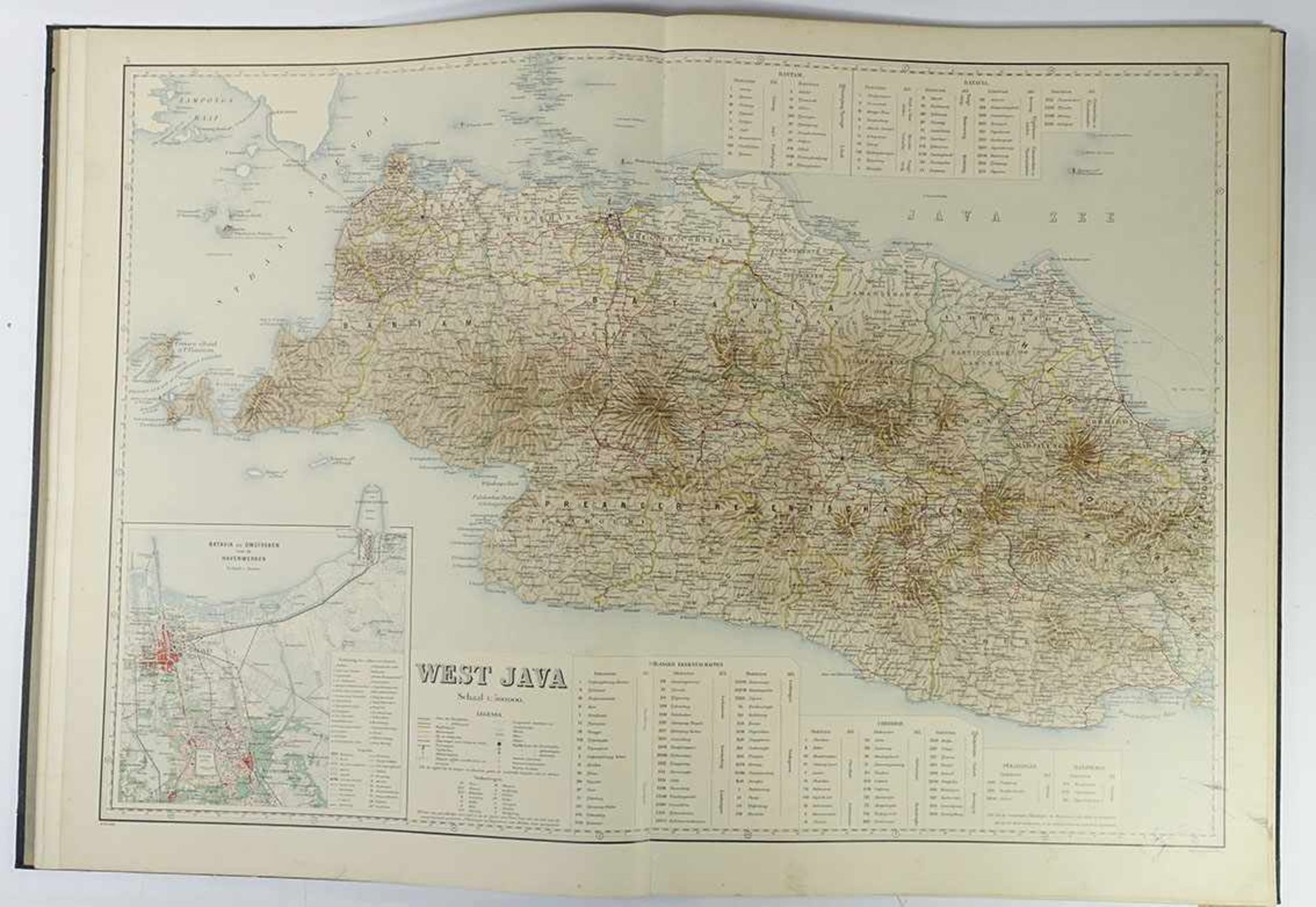 BUSSY, J.H. de (publ.). De Bussy's Atlas van Nederlandsch Oost-Indië voor kantoor, school en huis. - Bild 3 aus 3