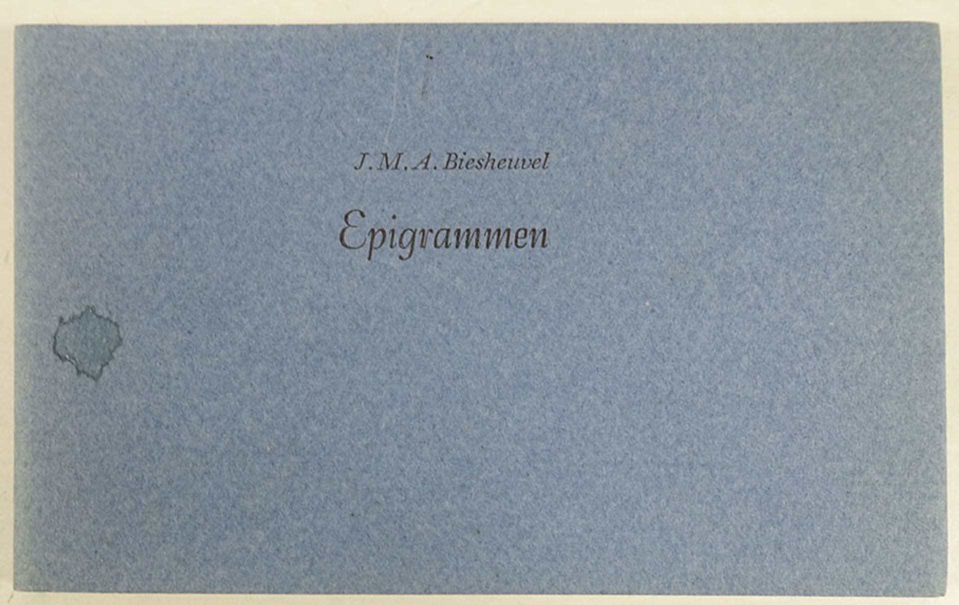 PRIVATE PRESS PUBLICATIONS -- BIESHEUVEL, J.M.A. Epigrammen. Woubrugge, Avalon Pers, 1989. 12°-obl.