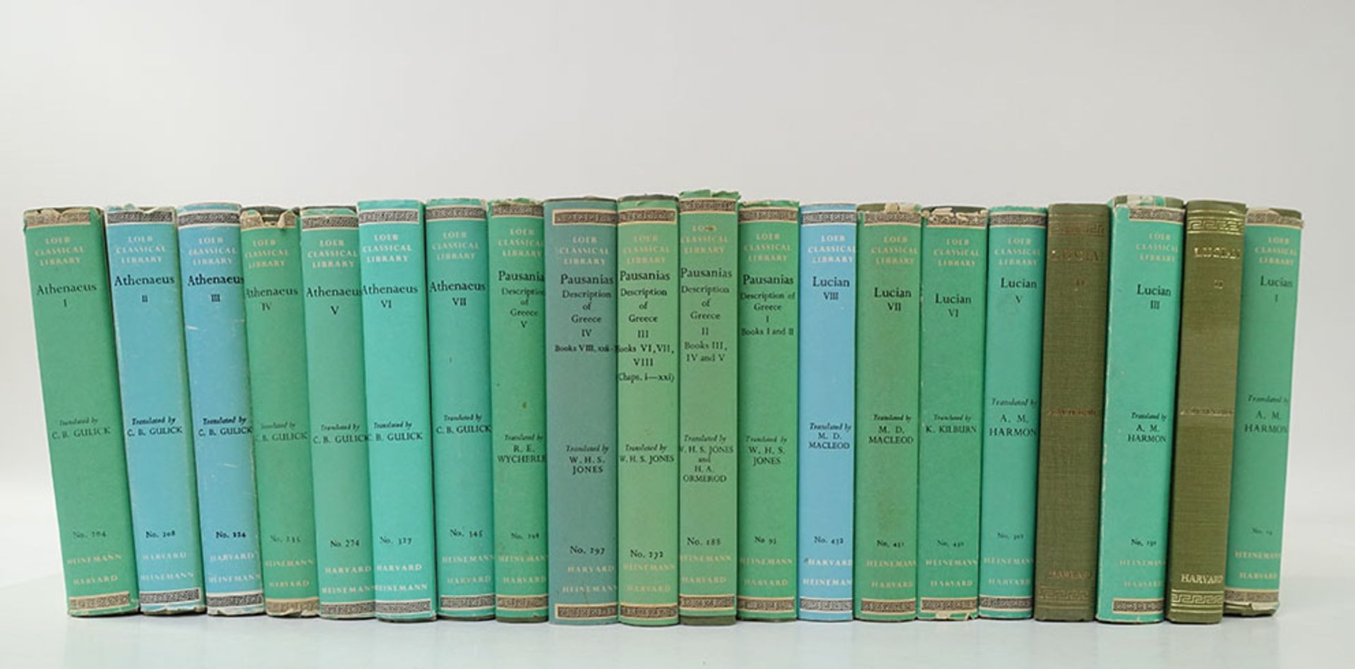 LOEB CLASSICAL LIBRARY -- ATHENAEUS. The Deipnosophists. (Ed.) by C.B. Gulick. 1969-87. 7 vols. --