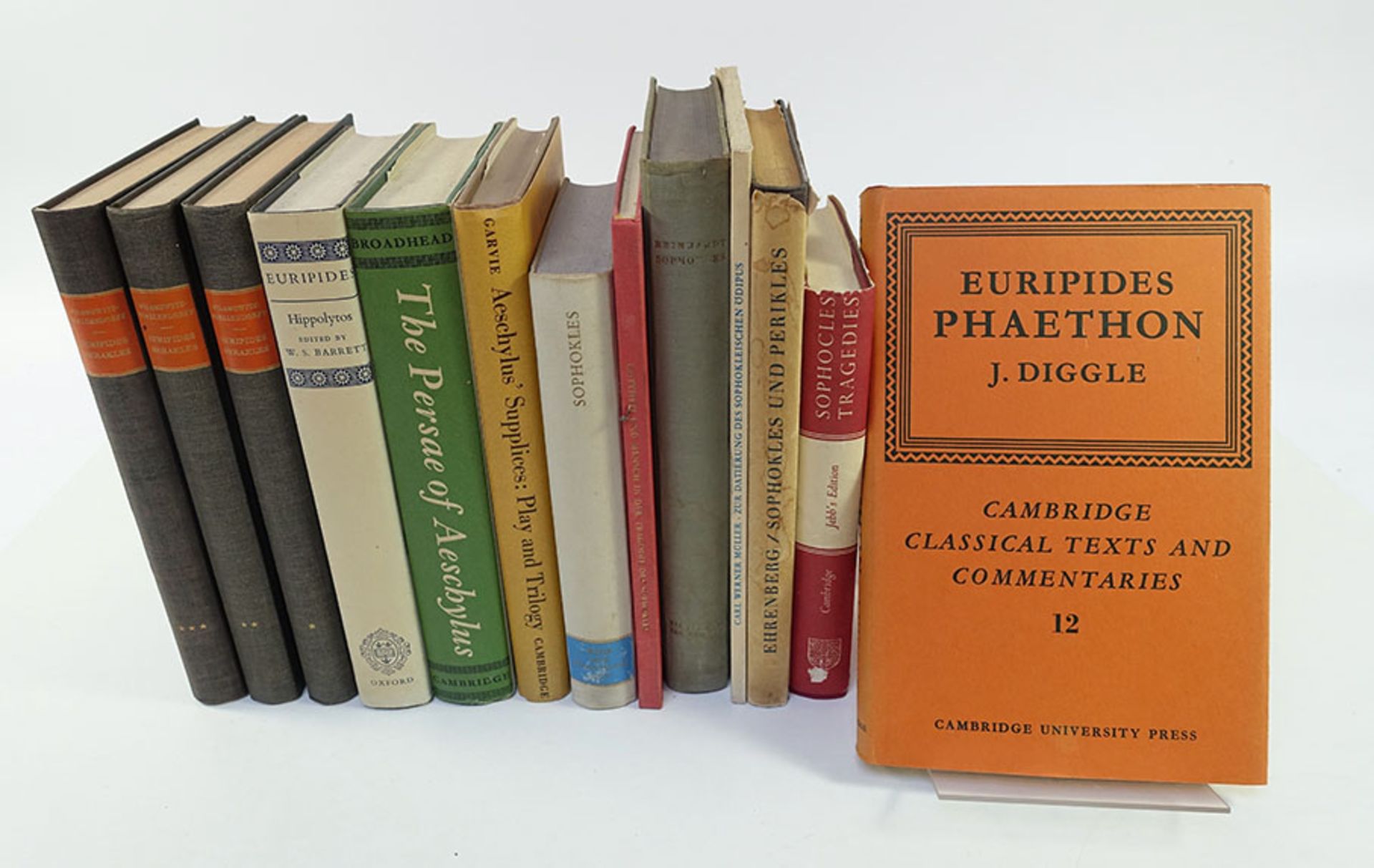 EURIPIDES. Phaethon. Ed. w. proleg. & comm. by J. Diggle. 1970. Ocl. w. dust-j. (CCTC, 12). -- Id.