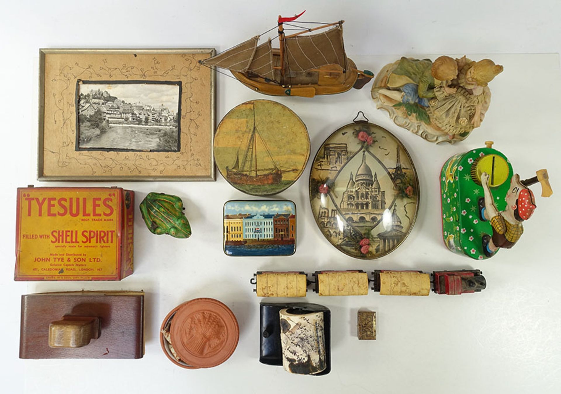 COLLECTION OF 14 SMALL ITEMS ('snuisterijen') from Biesheuvel's study: tin toys (1 money box and a - Image 2 of 2
