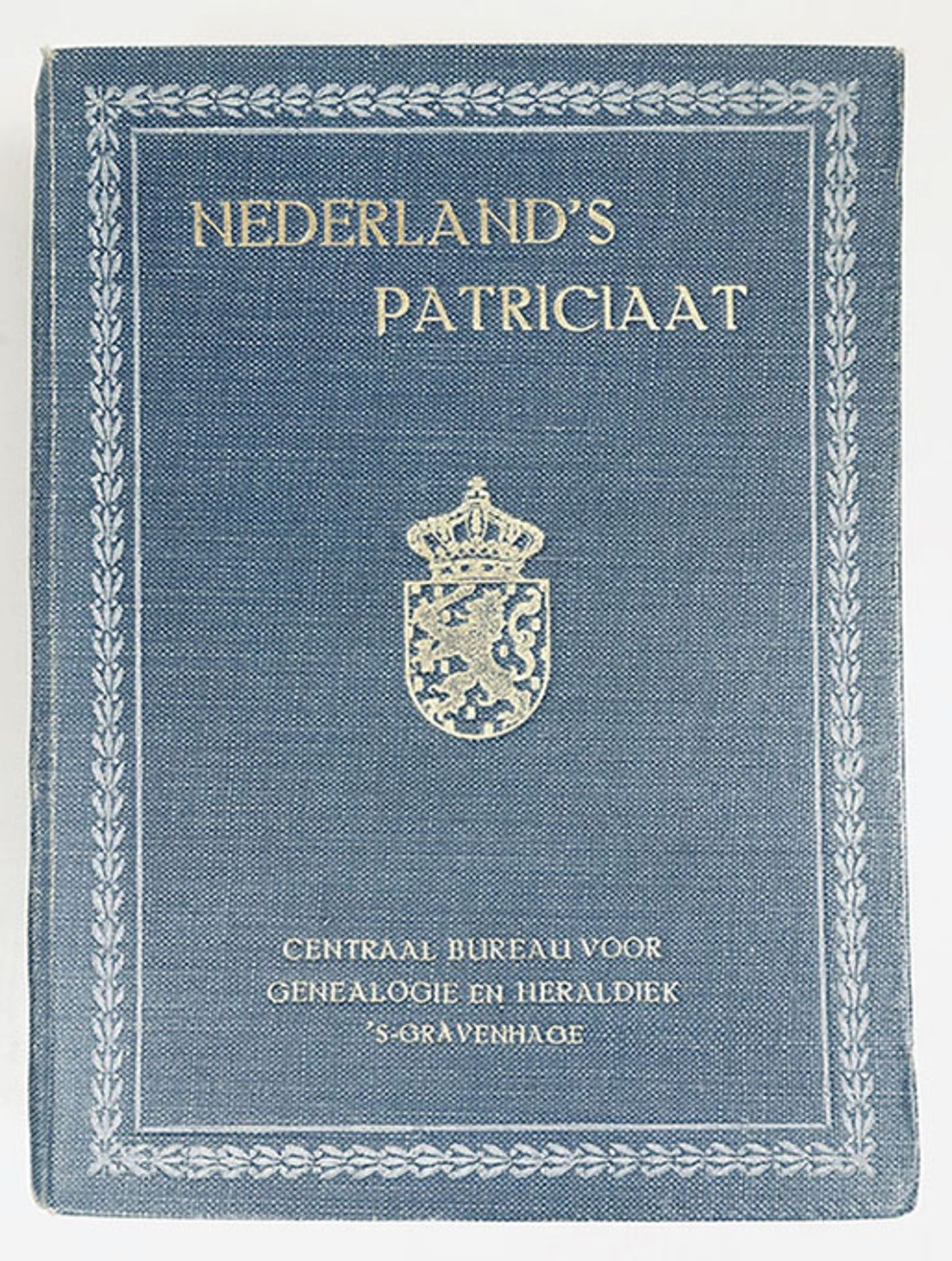 NEDERLAND'S PATRICIAAT. Jg. 1-87. 's-Grav., Centr. Bur. voor Genealogie en Heraldiek, 1910-2006. 87