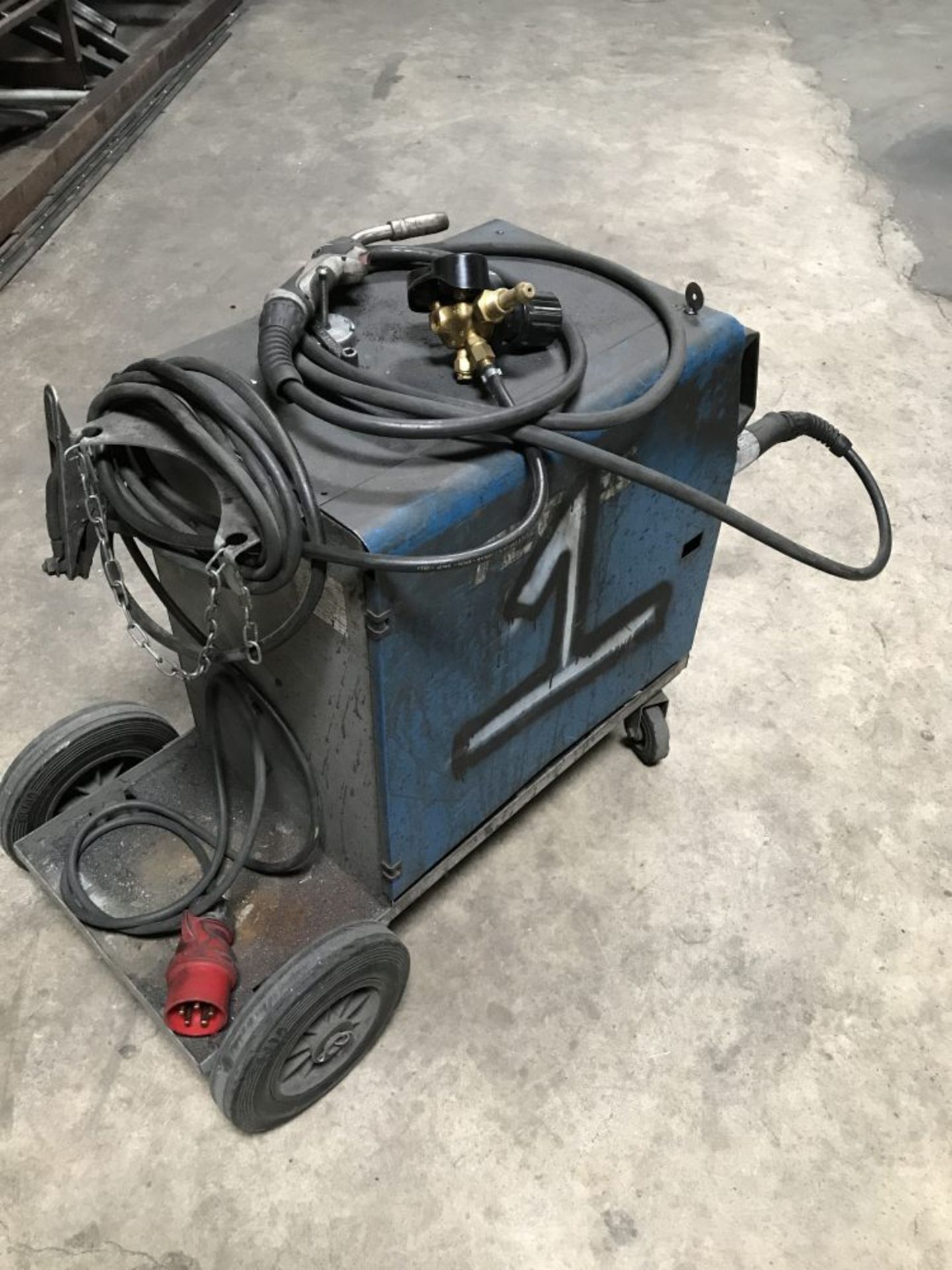 TecArc welding set with regulator, torch, hose and trolley - Image 6 of 6