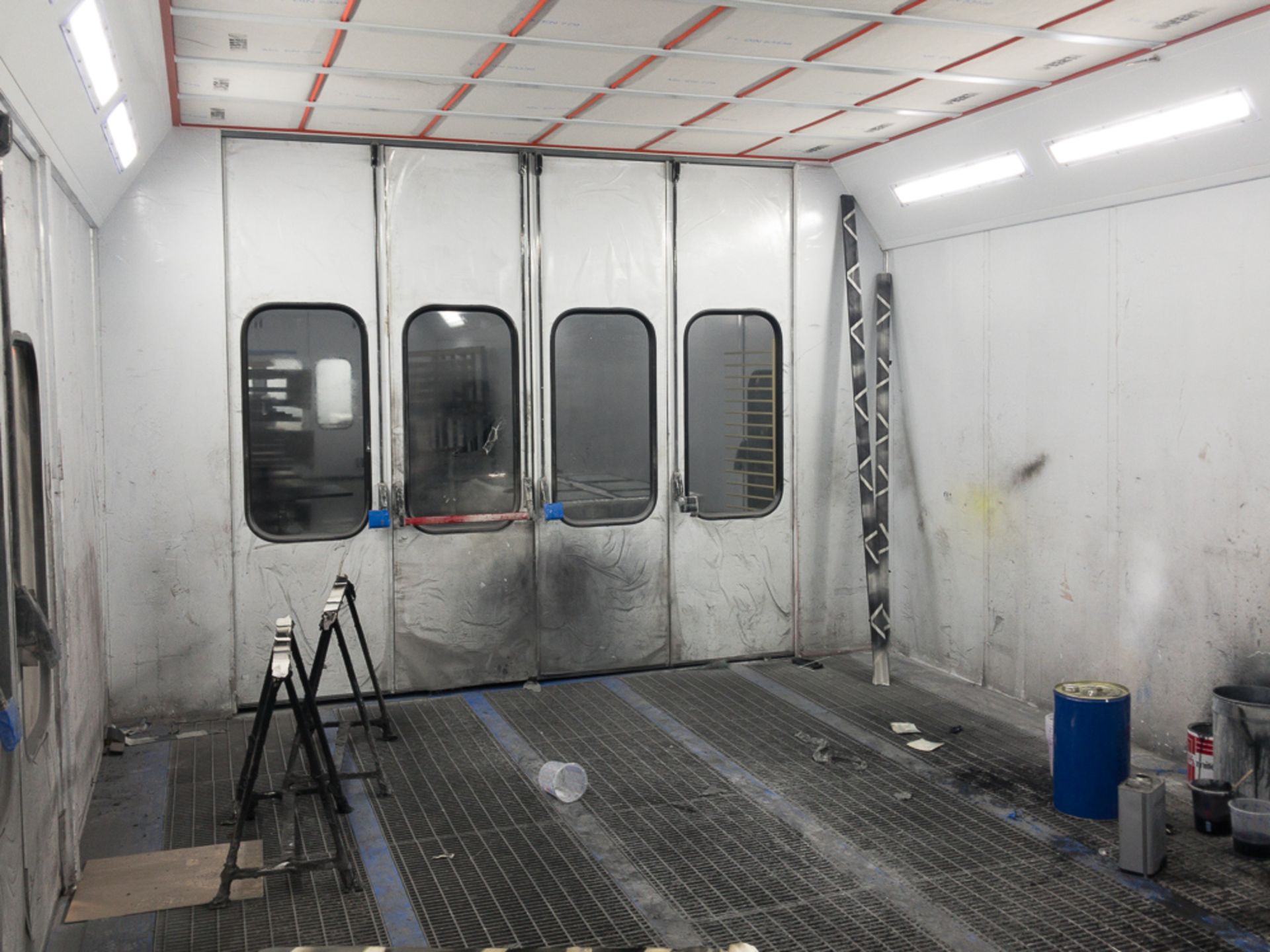 2018 2 no. Verta Super Prestige paint spray booths, a Super Conqueror drying oven & a paint room - Bild 23 aus 42
