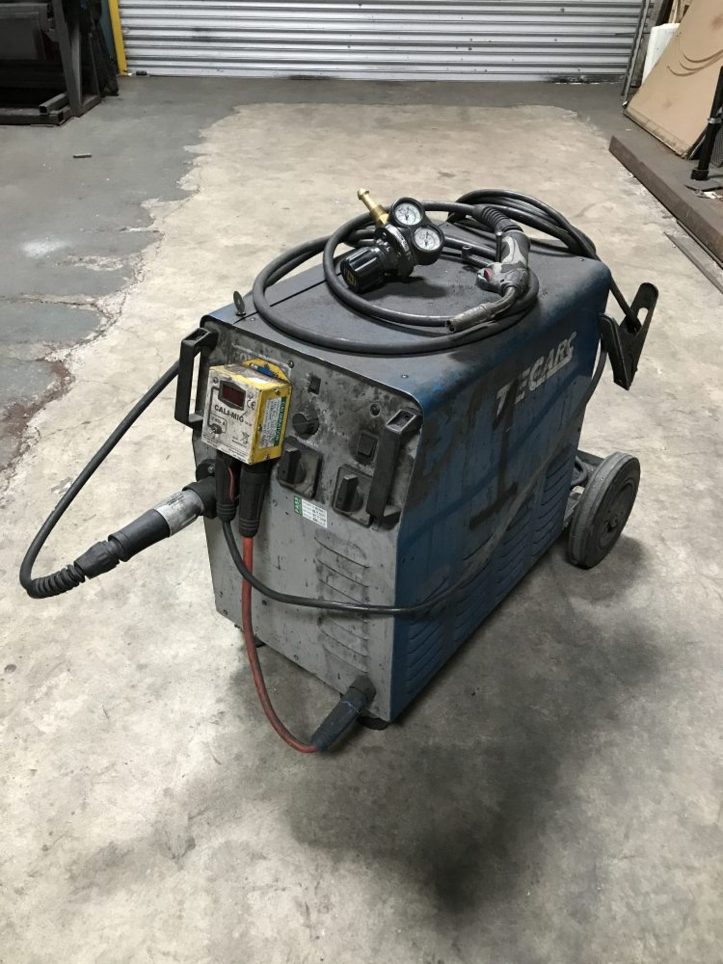TecArc welding set with regulator, torch, hose and trolley