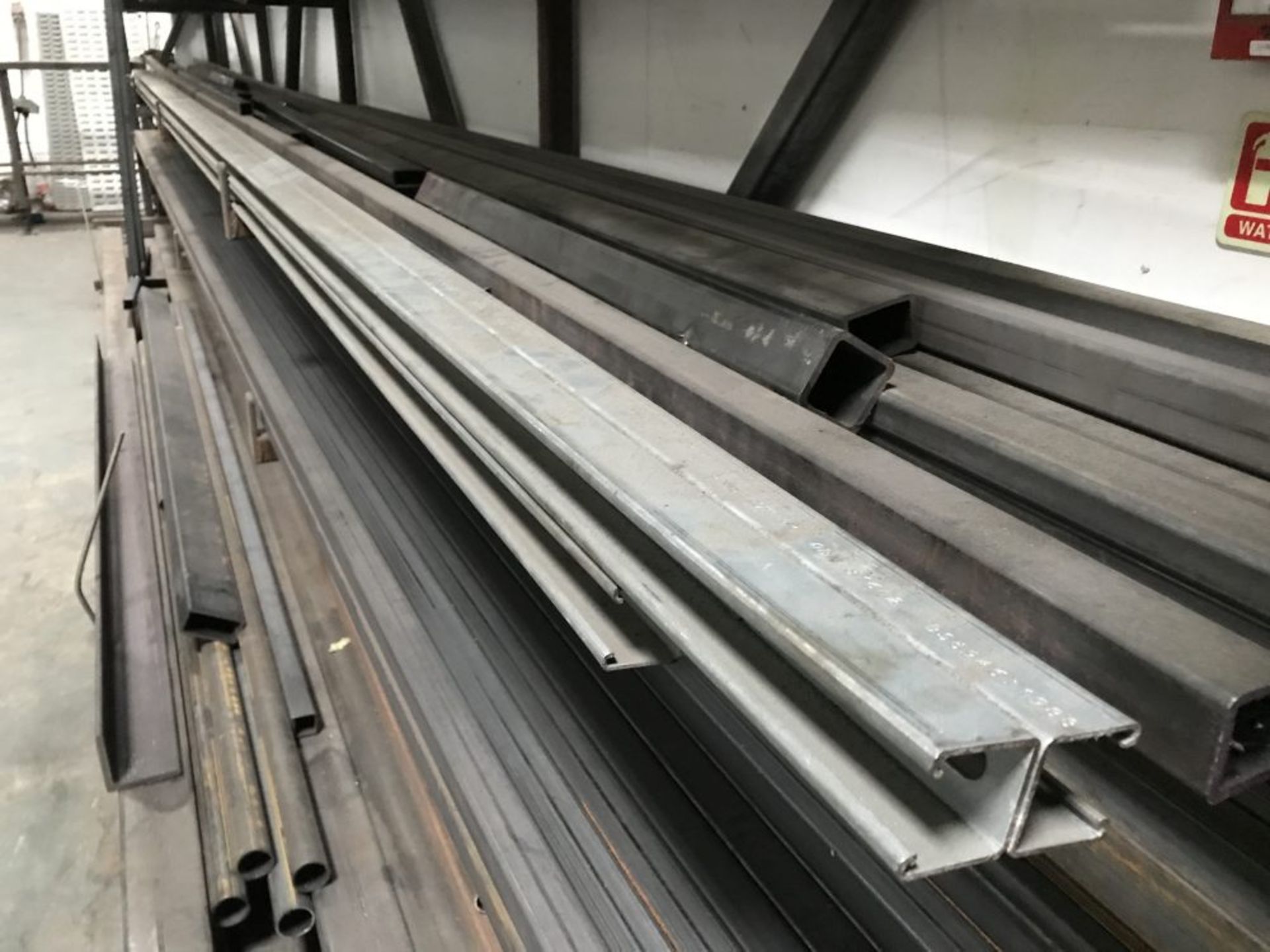 A quantity of steel and aluminium - Bild 2 aus 9