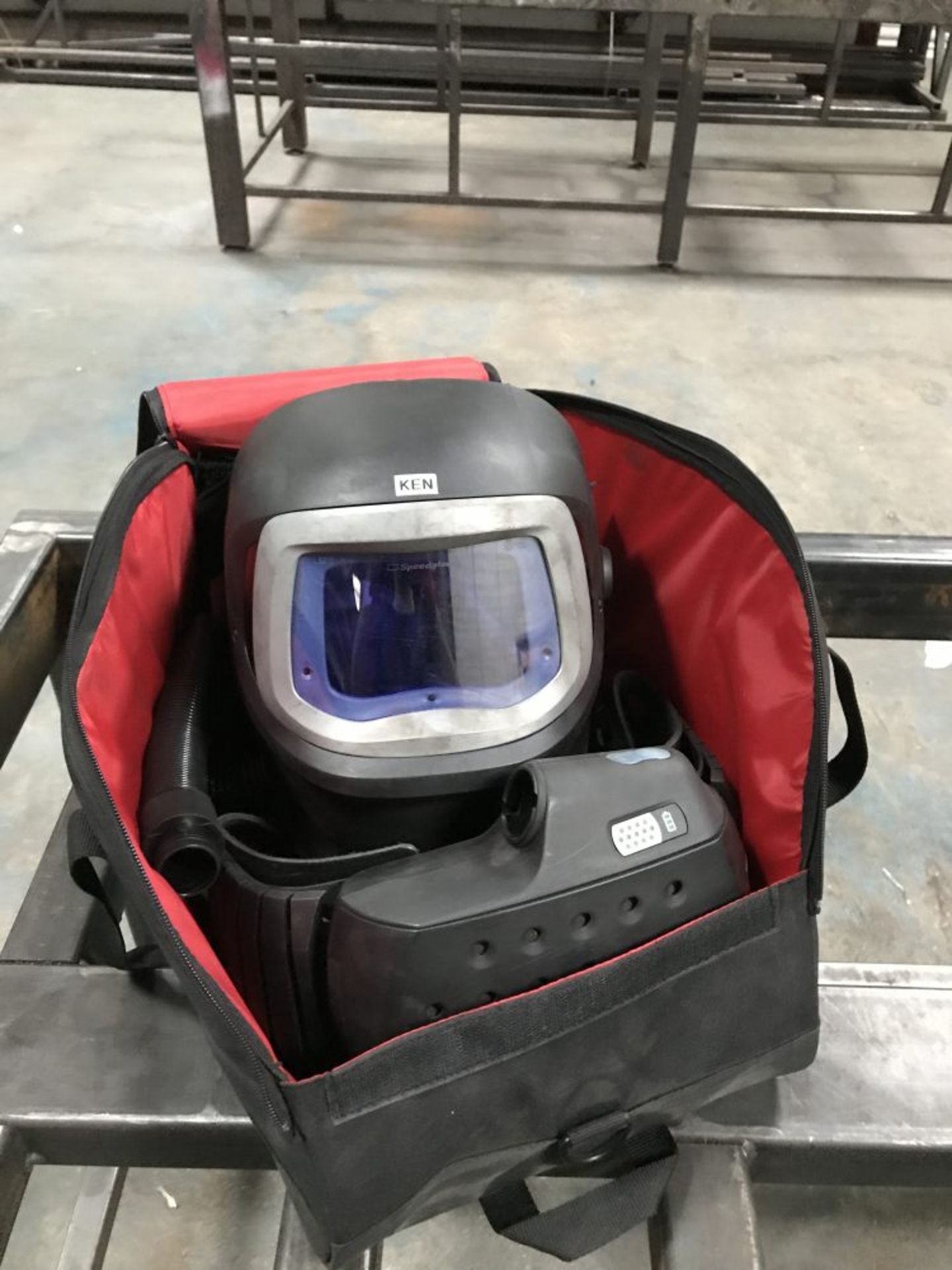 2 3M Speedglas 9100 air respirator welding helmets with Adflow battery packs, chargers and bags - Image 5 of 11