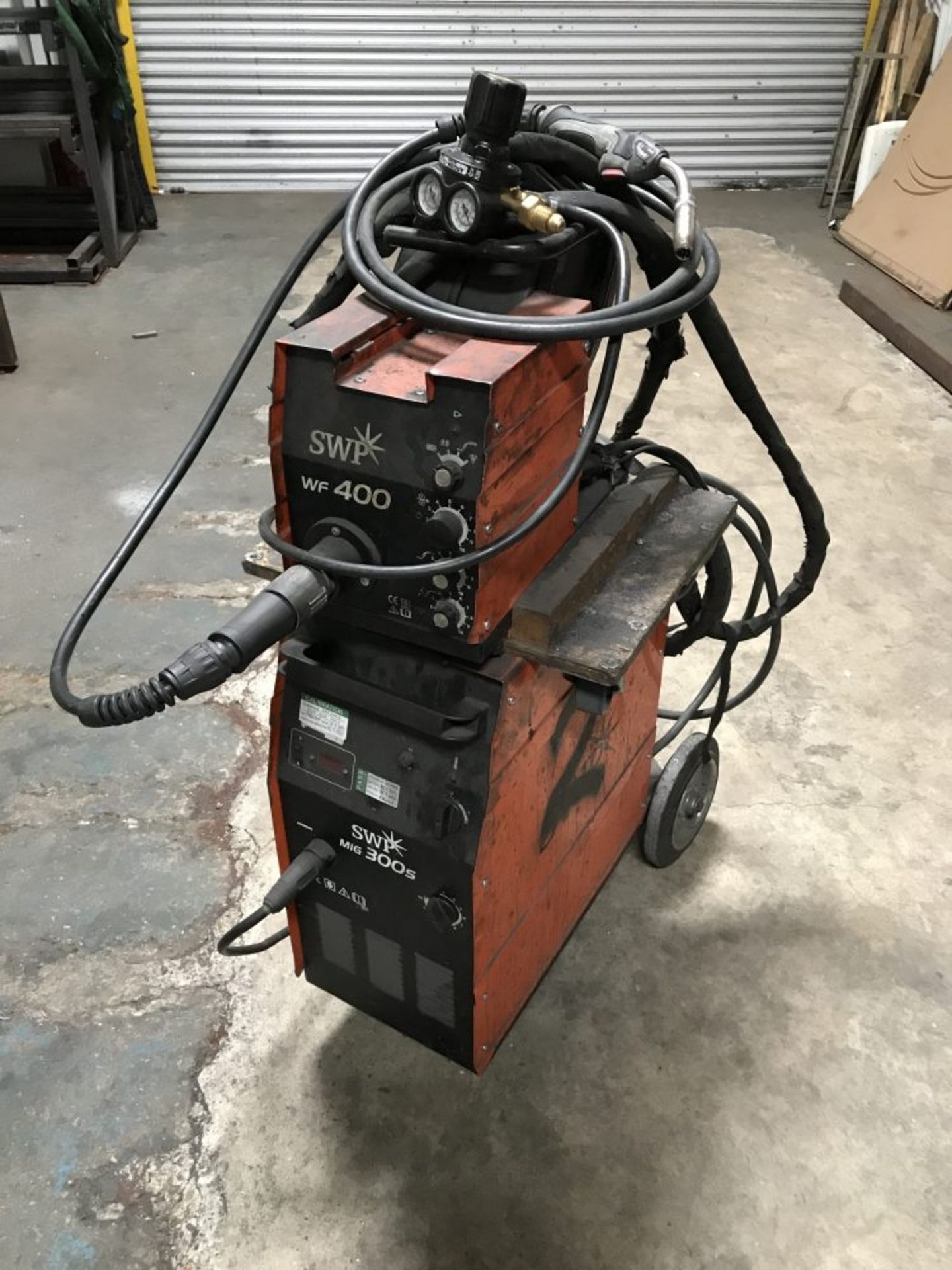 SWP MIG 300S + WF400 welding set with regulator, torch, hose and trolley