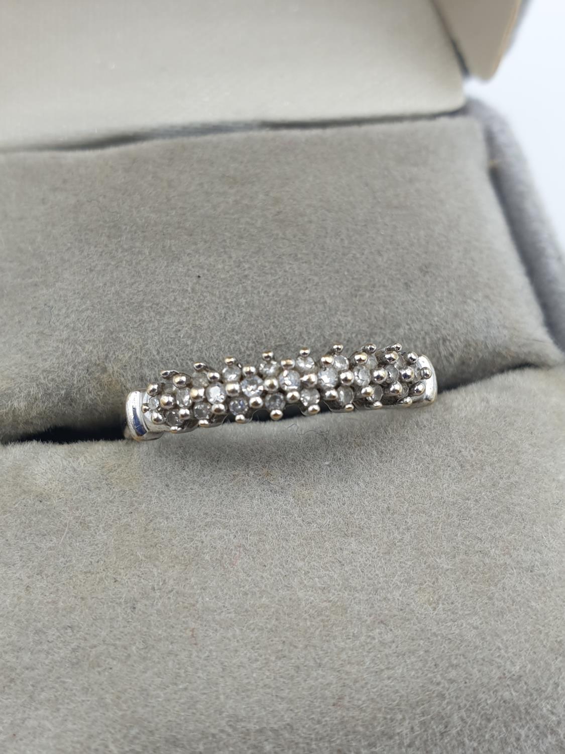 9ct white gold 3 row diamond half eternity ring, diamond 0.15ct approx, weight 1.5g Size N - Image 4 of 5