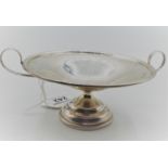 A silver chalice with handles made in Birmingham 1911, 119g weight and 12cm diameter