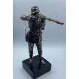 Statue of a WWII soldier circa 1940 on marble base, 29cm tall and weight 2486g