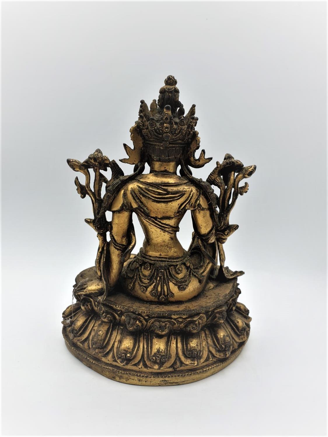 A very early gilded bronze figure of an Oriental Goddess, 17.5cm tall and weight 1341g - Image 34 of 57