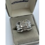 14ct white gold ring with diamonds (approx 0.50ct), weight 11.9g and size W