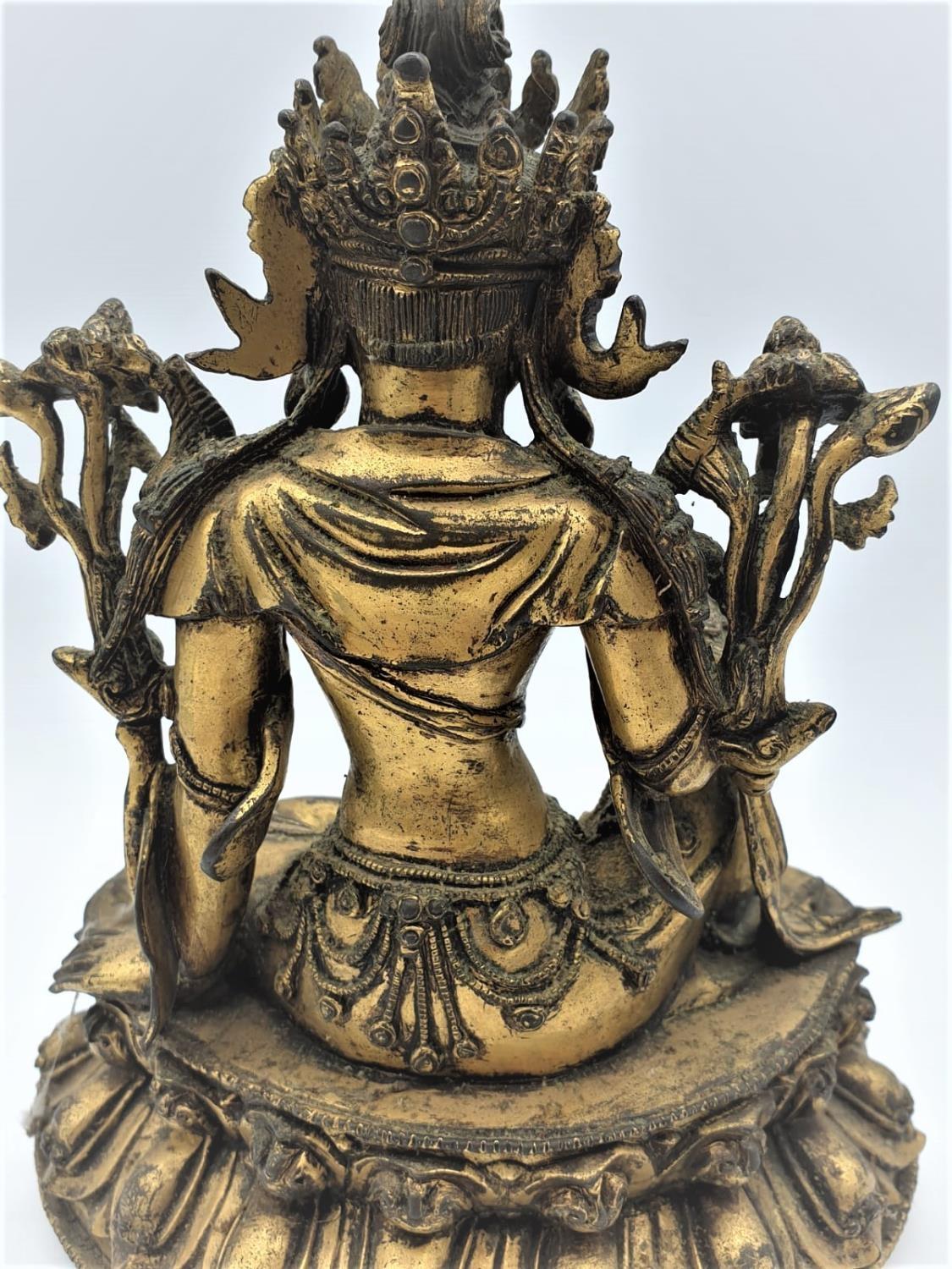 A very early gilded bronze figure of an Oriental Goddess, 17.5cm tall and weight 1341g - Image 39 of 57