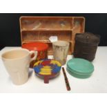 Selection of early Art Deco Bakelite kitchen wear (7 pieces) plus a 'Rob Roy' fountain pen by