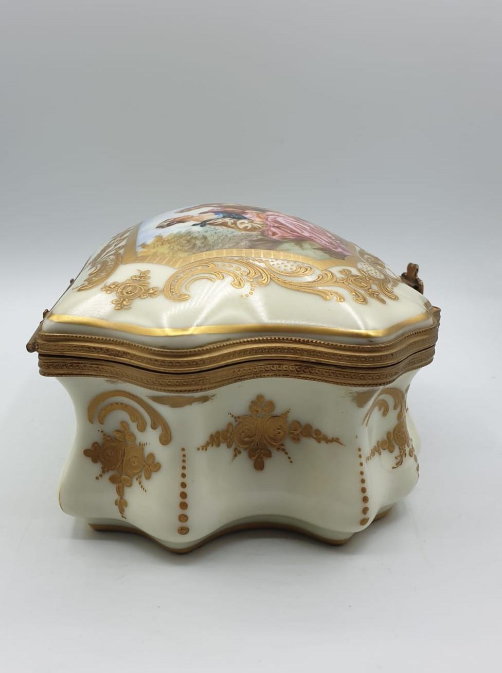 A beautifully decorated ceramic jewellery/letter box late 19th century, weighing 914g. - Image 2 of 9