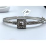 18ct white gold diamond (approx 0.85ct) bangle, weight 30g and approx 6cm inner width