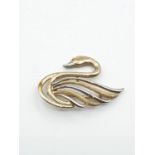 9ct yellow gold Swan brooch, weight 2.2g