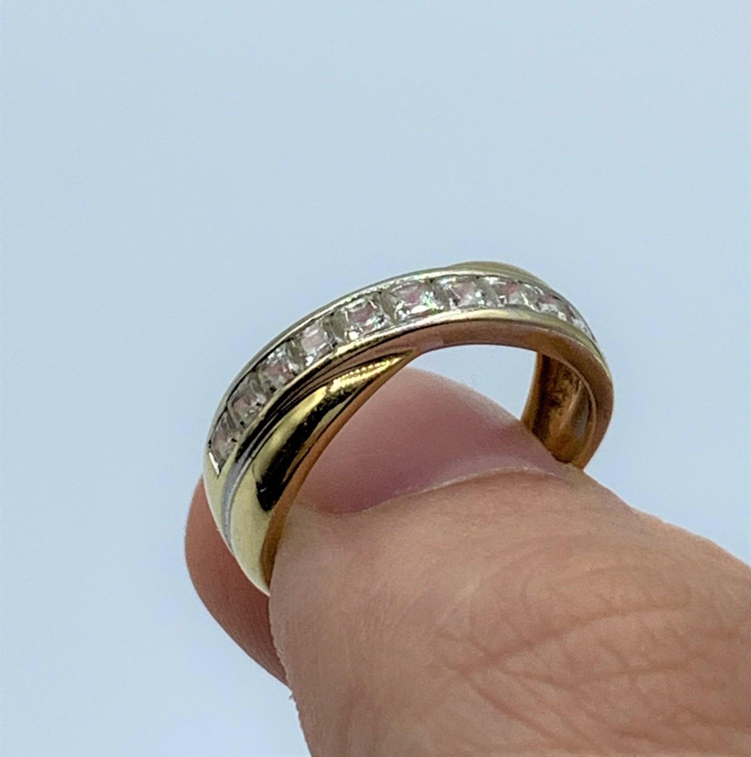 9ct yellow gold crossover ring, size K-L. - Image 4 of 6