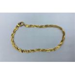 9ct yellow gold twist bracelet, weight 2.4g and 17cm long