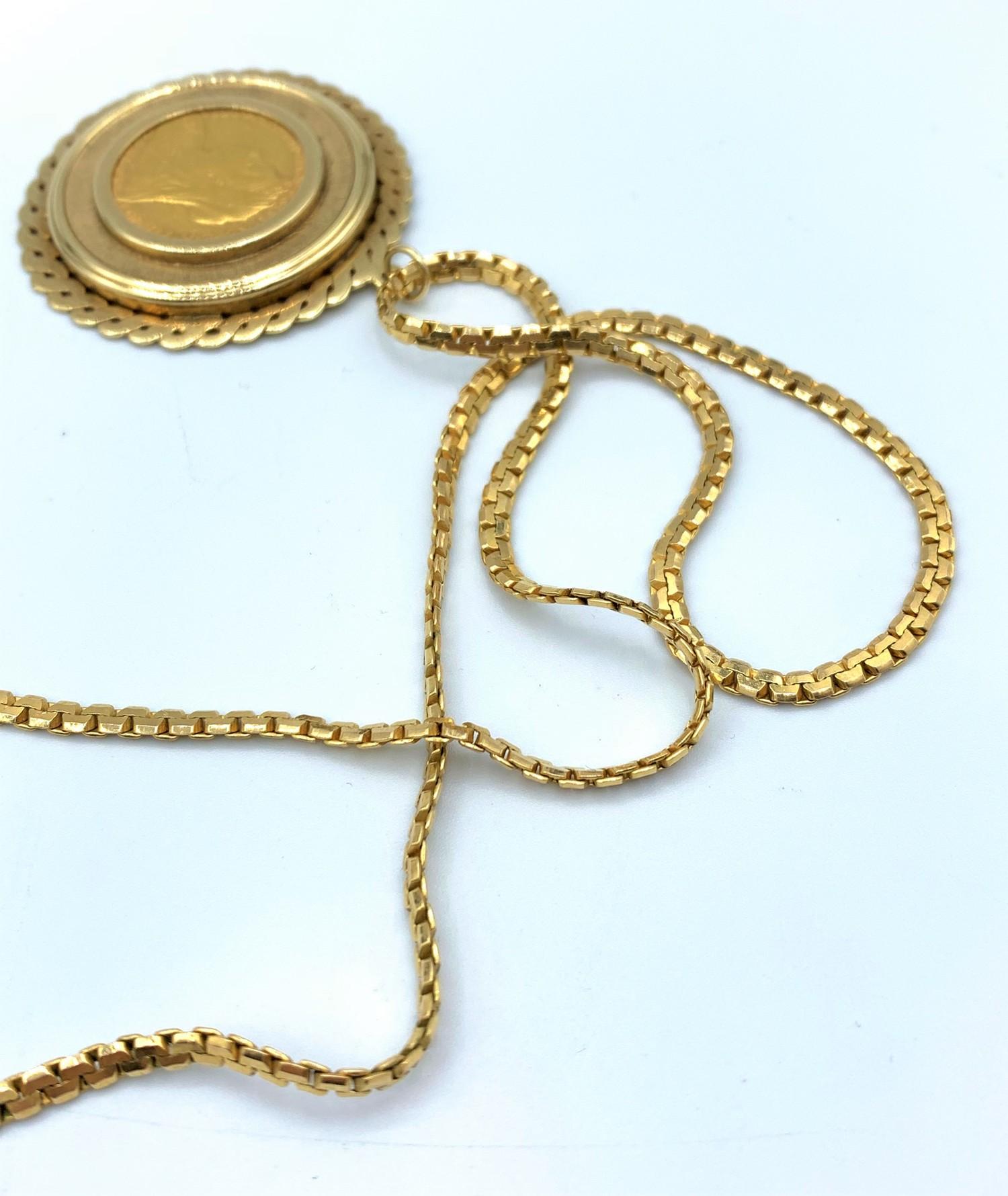 Sovereign pendant set in 9ct chain. The total weight is 28g and the chain is 34cm length . - Image 3 of 6