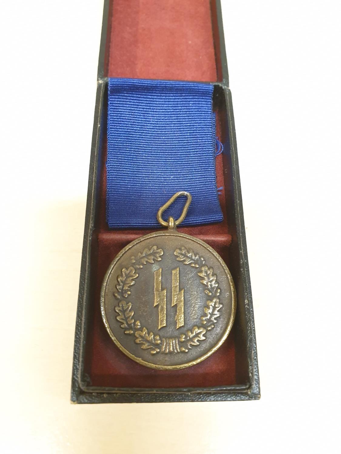 SS 4 year medal in box - Image 3 of 6