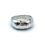 14k white gold ring with 4 small diamonds, weight 5.6g and size P